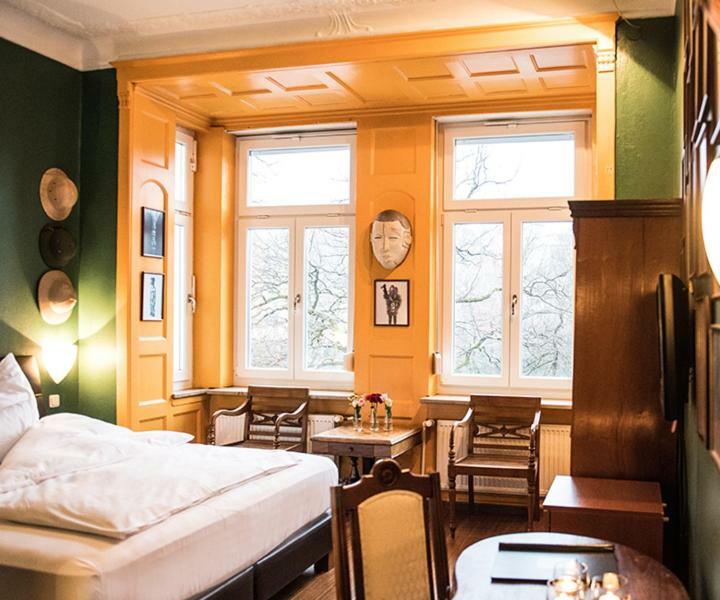 Ritzi Hotel